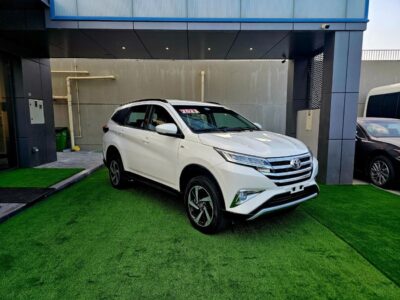2023 Toyota Rush EX 1.5 Litres 4 Cylinders Petrol Engine White Black SUV GCC Specs