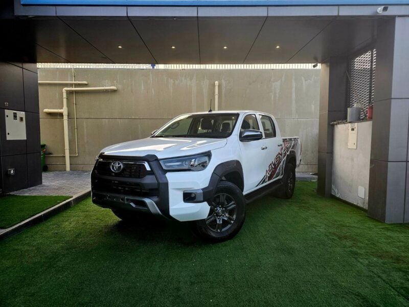 2019 Toyota Hilux ADVENTURE 2.7 Litres 4 Cylinders Petrol Engine White Black Pickup Truck