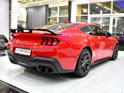 2025 Ford Mustang Dark Horse 5.0-liter Coyote V8 Petrol Engine Red Black Coupe GCC Specs