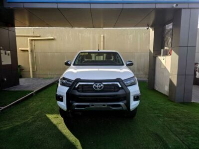 2019 Toyota Hilux ADVENTURE 2.7 Litres 4 Cylinders Petrol Engine White Black Pickup Truck