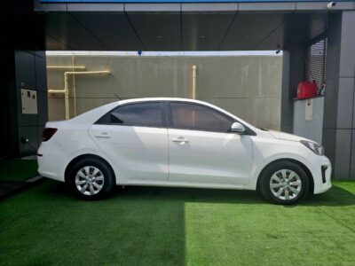 2021 Kia Pegas EX 1.4 Litres V4 Petrol Engine White Grey Sedan GCC Specs SINGLE OWNER