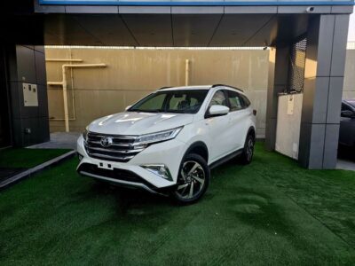 2022 Toyota Rush EX 1.5 Litres 4 Cylinders Petrol Engine White Black SUV GCC Specs