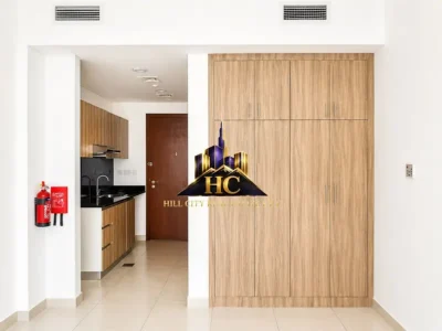 Bright & Spacious Studio Apartment in Al Bada Satwa Same Lulu Hyper market Building