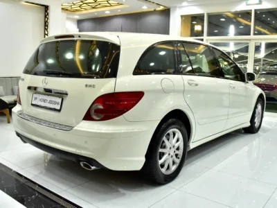 2009 Mercedes-Benz R-Class R 350 4MATIC 3.5-liter V6 Petrol Engine White Beige Wagon GCC