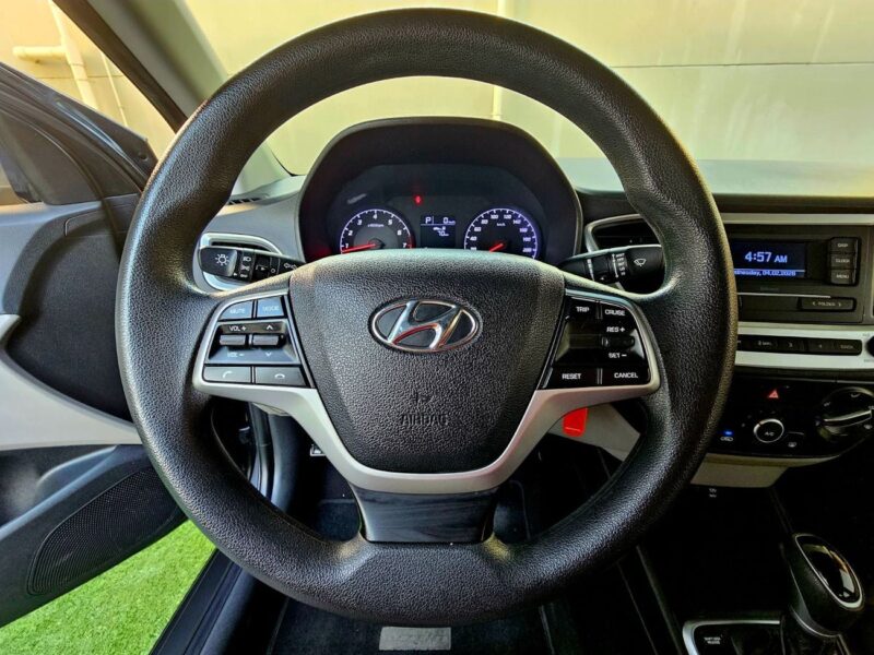 2021 Hyundai Accent 1.6 litres V4 Petrol Engine Grey Beige Sedan GCC Specs SINGLE OWNER