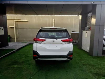 2022 Toyota Rush EX 1.5 Litres 4 Cylinders Petrol Engine White Beige SUV GCC Specs