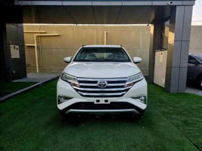 2022 Toyota Rush EX 1.5 Litres 4 Cylinders Petrol Engine White Black SUV GCC Specs