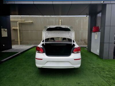 2021 Kia Pegas EX 1.4 Litres V4 Petrol Engine White Grey Sedan GCC Specs SINGLE OWNER
