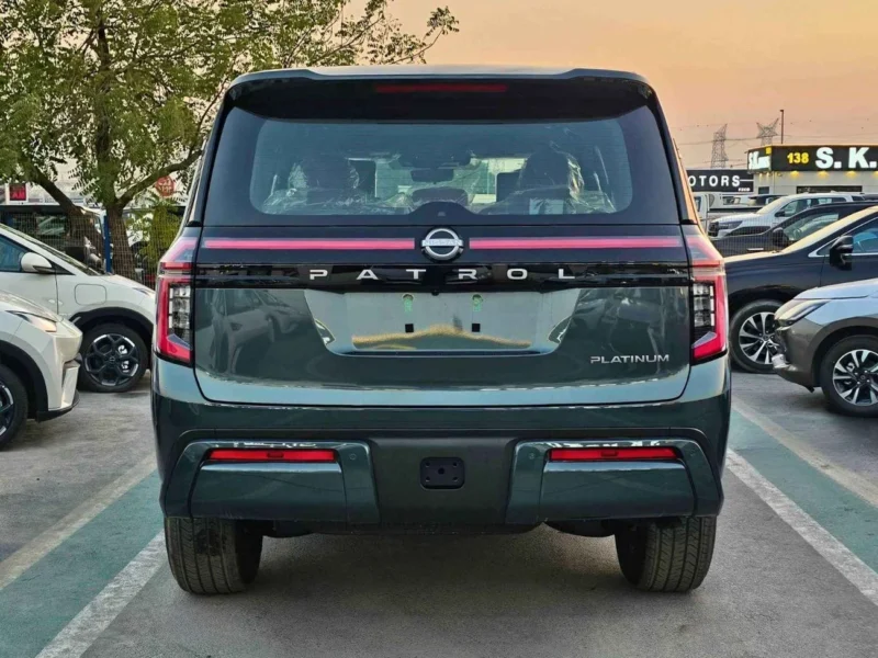 2026 Nissan Patrol SE PLATINUM 3.8-liter V6 Petrol Engine Green Red SUV GCC Specs