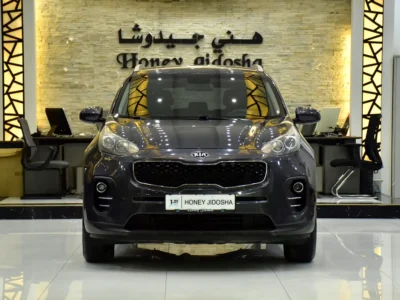 2017 Kia Sportage EX 2.4-liter 4-cylinder Petrol Engine Grey Black SUV GCC Specs