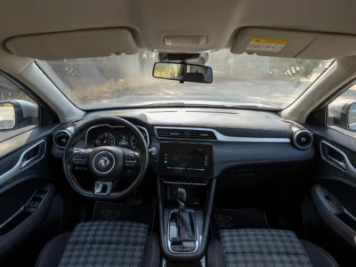 2024 MG ZS Comfort 1.5 Litres 4 Cylinders Petrol Engine Silver Grey SUV GCC Specs