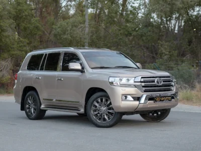 2017 Toyota Land Cruiser GXR 4.6 Litres V8 Petrol Engine Beige SUV GCC Specs Automatic
