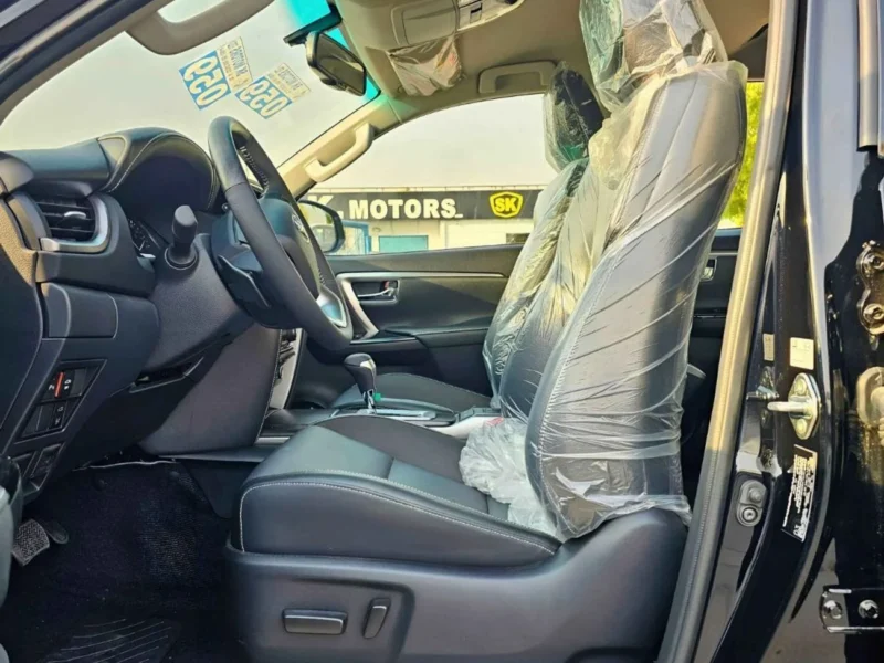 2025 Toyota Fortuner SR5 Adventure 4.0 Litres PETROL V6 Engine Black SUV GCC Specs