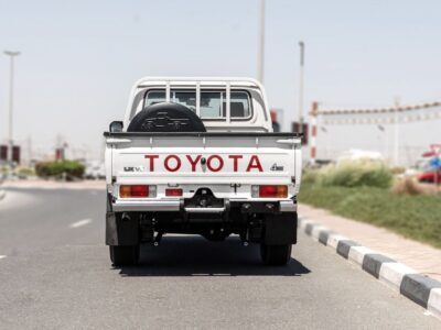 2026 Toyota Land Cruiser LC79 4.0L V6 Petrol Engine Full Option White Brown Pickup Truck GCC