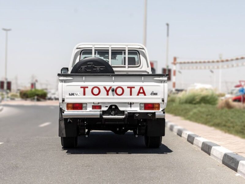 2026 Toyota Land Cruiser LC79 4.0L V6 Petrol Engine Full Option White Brown Pickup Truck GCC