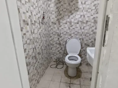 890 SQ FT - BRAND NEW WAREHOUSE Ground Floor Warehouse with Attached Washroom Facility