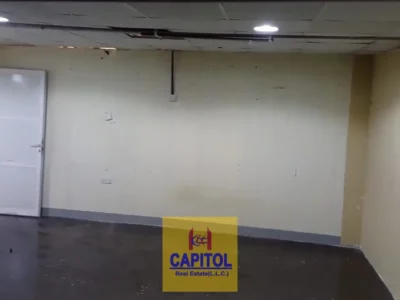 Well-maintained Warehouse Space Offering Reliable Storage Conditions and Smooth Accessibility