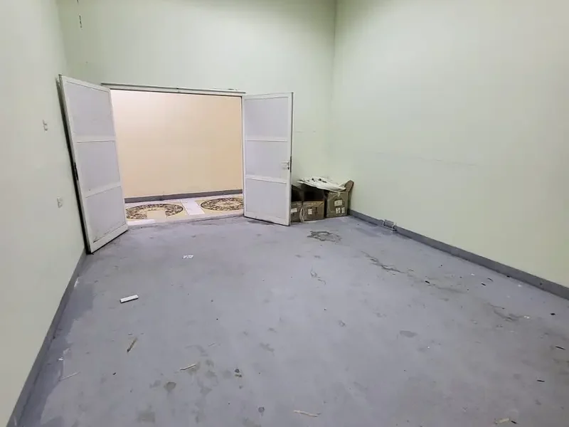 SPACIOUS & SECURE STORAGE WAREHOUSE FOR RENT – READY TO USE IN AL QUOZ 2