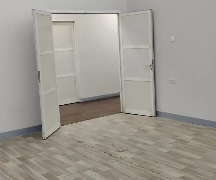 EFFICIENT WAREHOUSE UNIT DESIGNED FOR STORAGE WITH CLEAN INTERIOR AND SPACE