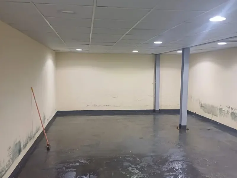 LARGE and STRATEGIC STORAGE WAREHOUSE AVAILABLE NOW IN AL QUOZ 1