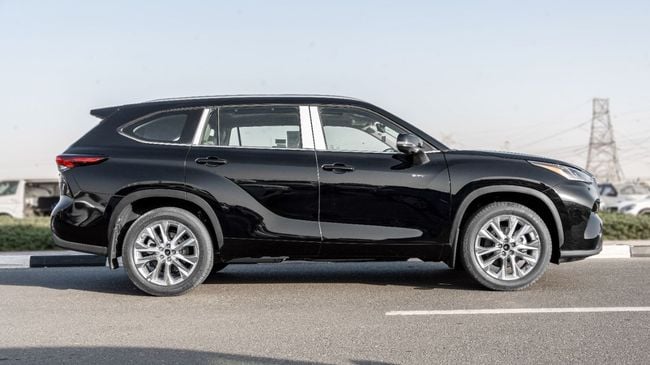 2026 Toyota Highlander Limited 2.5L 4-Cylinder Hybrid Petrol Engine Black Grey SUV GCC Specs