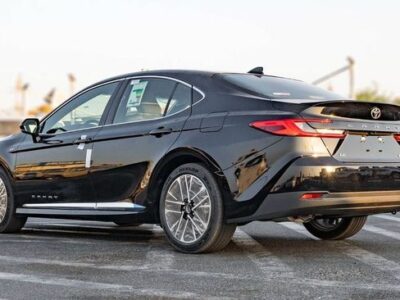 2025 Toyota Camry 2.5L 4-Cylinder Hybrid Petrol Engine Black Beige Sedan GCC Specs