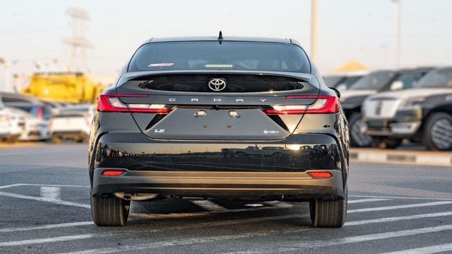 2025 Toyota Camry 2.5L 4-Cylinder Hybrid Petrol Engine Black Beige Sedan GCC Specs