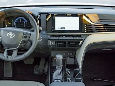 2025 Toyota Camry 2.5L 4-Cylinder Hybrid Petrol Engine Black Beige Sedan GCC Specs