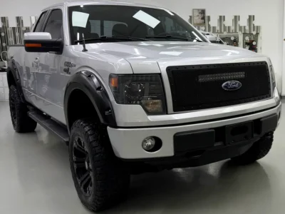 2013 Ford F-150 8 Cylinders Petrol Engine Silver Black Pickup Truck GCC Specs