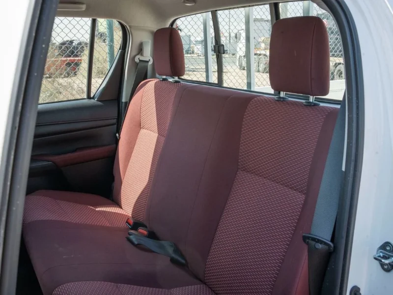 2026 Toyota Hilux DLX 2.4 Litres 4 Cylinders Diesel Engine AT White Red Pickup Truck GCC