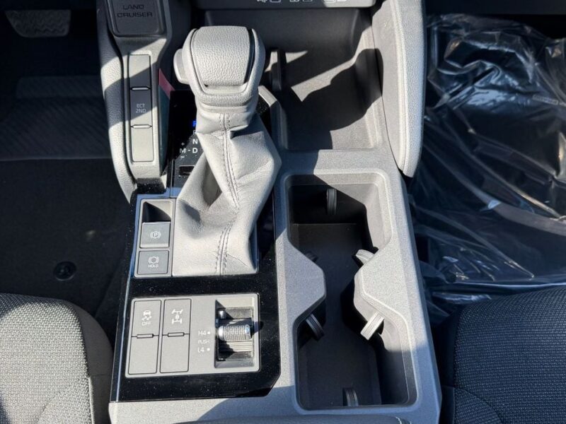 2024 TOYOTA LAND CRUISER PRADO 2.4L Turbocharged 4-Cylinder Engine White Grey SUV
