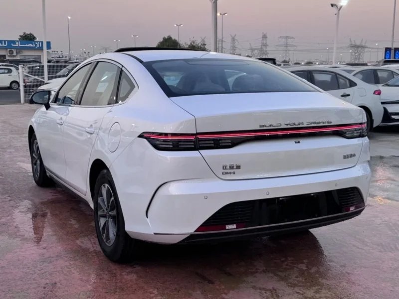 2025 BYD Destroyer 05 STD 1.5 L 4 Cylindes PHEV White Sedan Full Option Automatic