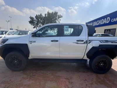 2026 Toyota Hilux ADVENTURE 4.0 L 6 Cylinders Petrol Engine White Black Pickup Truck GCC