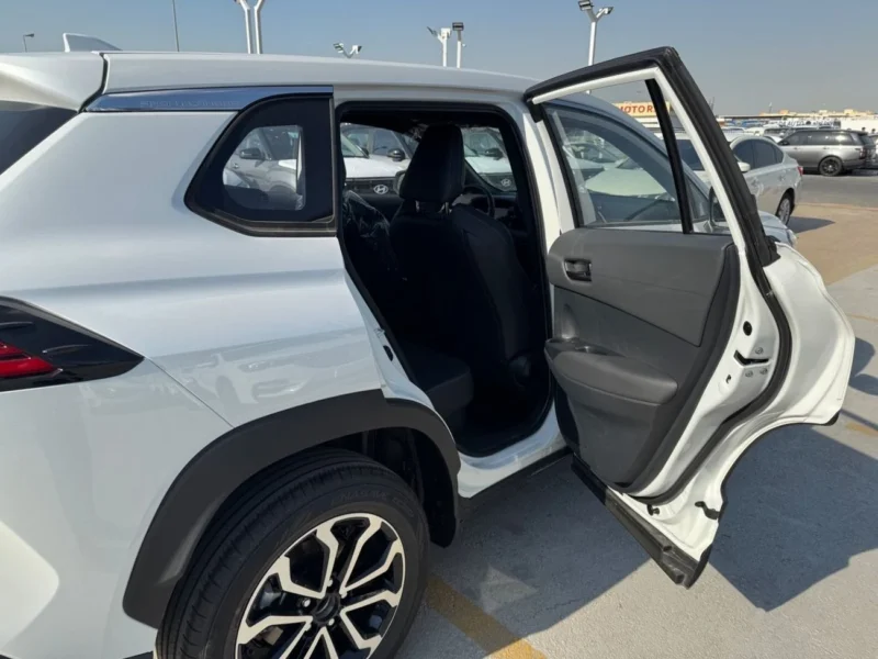 2026 Toyota Frontlander Luxury 2.0 Litres 4 Cylinders Hybrid Engine White Black SUV