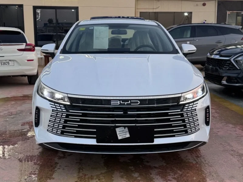 2025 BYD Destroyer 05 STD 1.5 L 4 Cylindes PHEV White Sedan Full Option Automatic