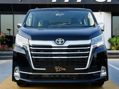 2025 Toyota Granvia 2.8 Litres 4-cylinder Diesel Engine Black Van RWD GCC Specs Automatic