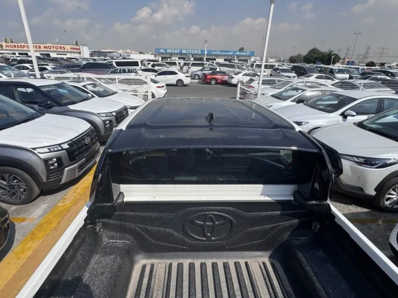 2026 Toyota Hilux ADVENTURE 4.0 L 6 Cylinders Petrol Engine White Black Pickup Truck GCC