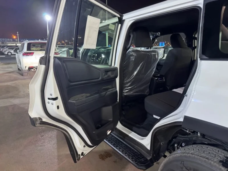2026 Toyota Prado TXR 2.4 Litres 4 Cylinders Petrol Engine White Black SUV GCC Specs