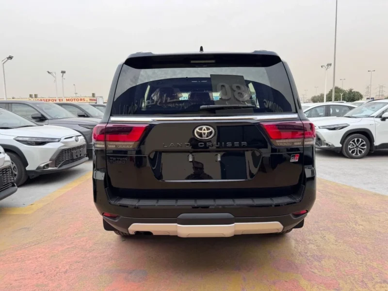 2026 Toyota Land Cruiser GR SPORT 3.5 Litres 6 Cylinders Petrol Engine Black Red SUV GCC