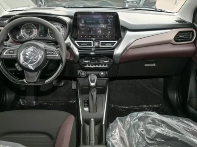 2025 Suzuki Fronx GLX 1.5-litre, 4-cylinder Petrol Engine Black Maroon SUV Automatic