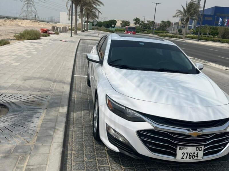 2019 Chevrolet Malibu 1.5L Turbocharged 4-cylinder Petrol Engine White Black Sedan