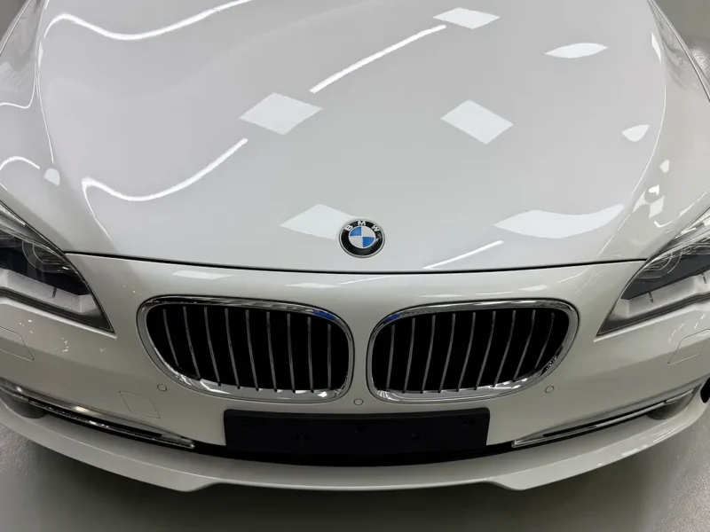 2015 BMW 7-Series 750li Exclusive 8 Cylinders Petrol Engine White Red Sedan GCC Specs