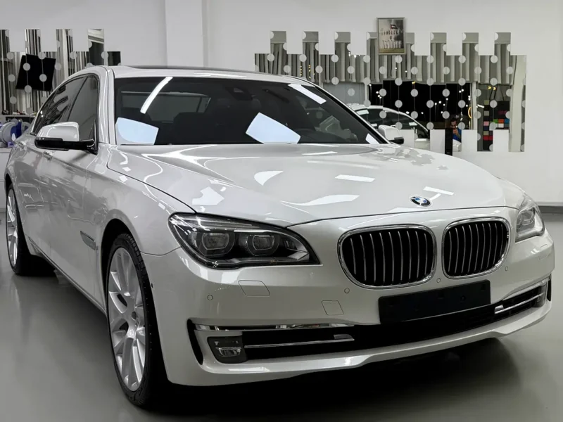 2015 BMW 7-Series 750li Exclusive 8 Cylinders Petrol Engine White Red Sedan GCC Specs