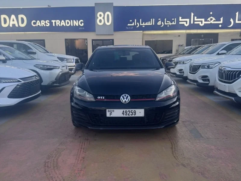 2016 Volkswagen Golf GTI CLUBSPORT 2.0 L 4 Cylinders Petrol Engine Black Hatchback GCC