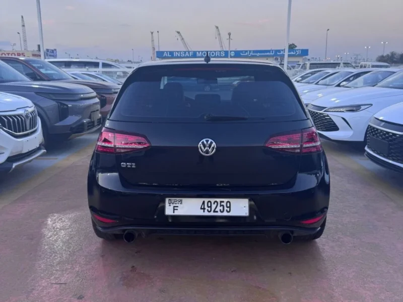 2016 Volkswagen Golf GTI CLUBSPORT 2.0 L 4 Cylinders Petrol Engine Black Hatchback GCC
