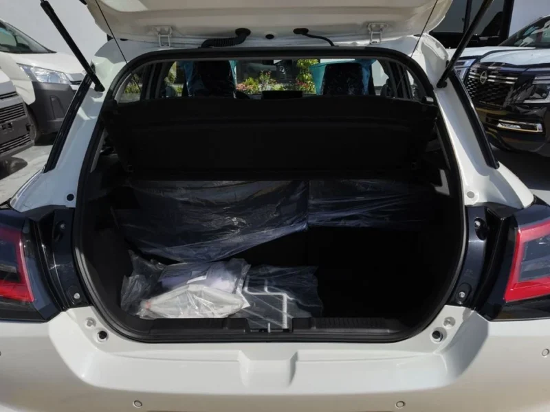 2026 Suzuki Swift GLX 1.2 L 3-cylinder Petrol Engine White Black Hatchback GCC Specs