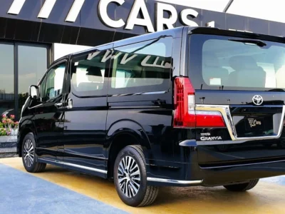 2025 Toyota Granvia 2.8 Litres 4-cylinder Diesel Engine Black Van RWD GCC Specs Automatic