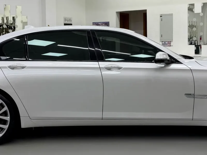 2015 BMW 7-Series 750li Exclusive 8 Cylinders Petrol Engine White Red Sedan GCC Specs
