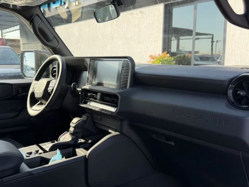 2024 TOYOTA LAND CRUISER PRADO 2.4L Turbocharged 4-Cylinder Engine White Grey SUV