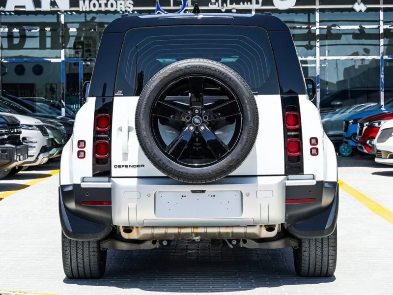 2023 Land Rover Defender 3.0L Turbocharged Inline-6 Petrol Engine White Tan SUV GCC